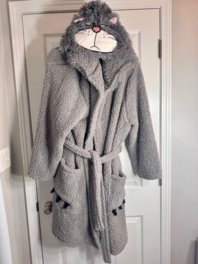 NWT Primark Disney Cinderella Lucifer Cat Grey Fluffy Hooded Robe 2XL